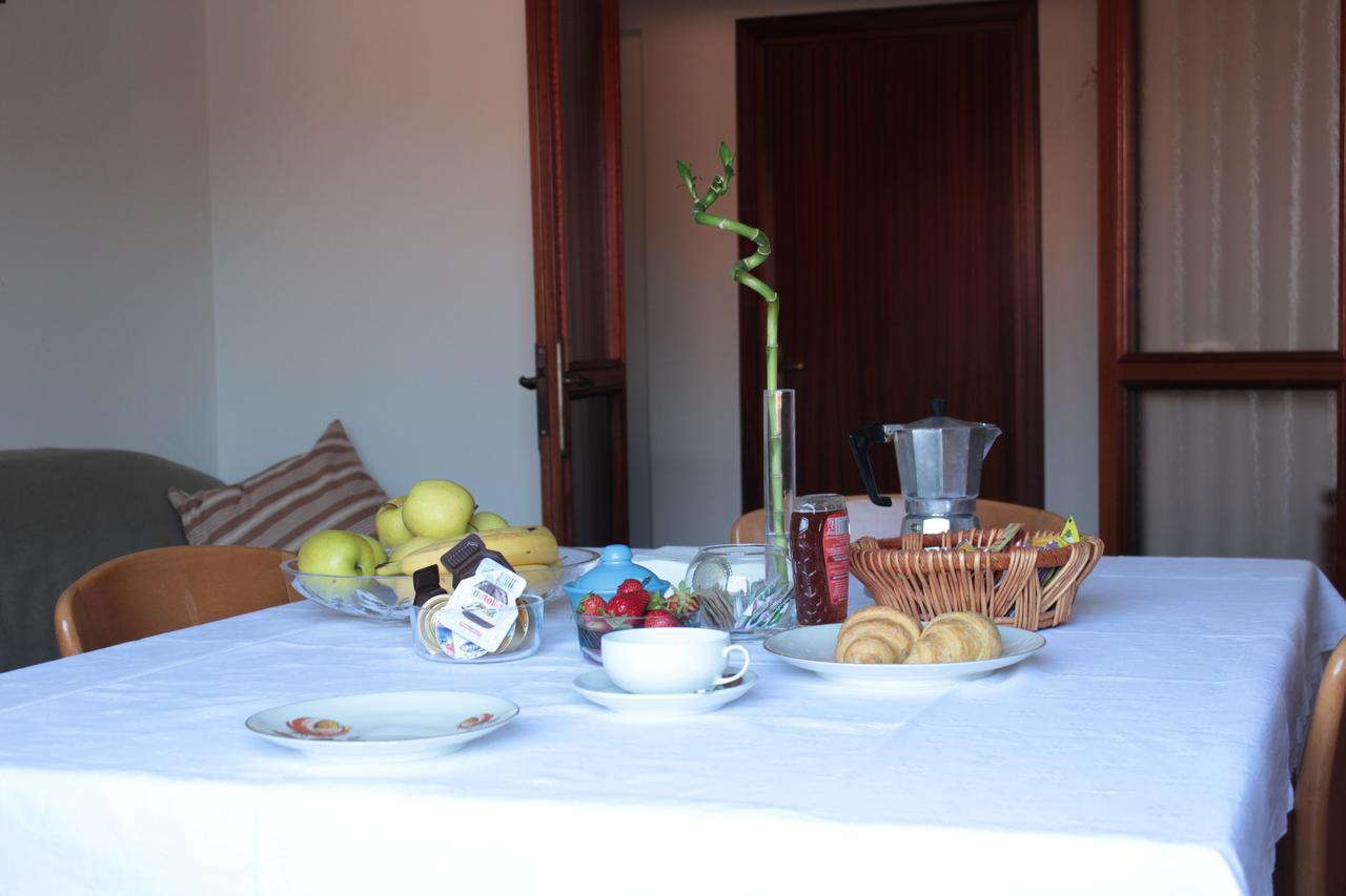 Marilide Acomodação com café da manhã Marotta Exterior foto